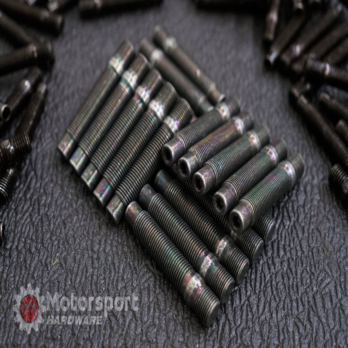 14 x 125 to 14 x 15 Black Bullet Nose Stud Kit 78mm with 19mm Black Conical Seat Nuts